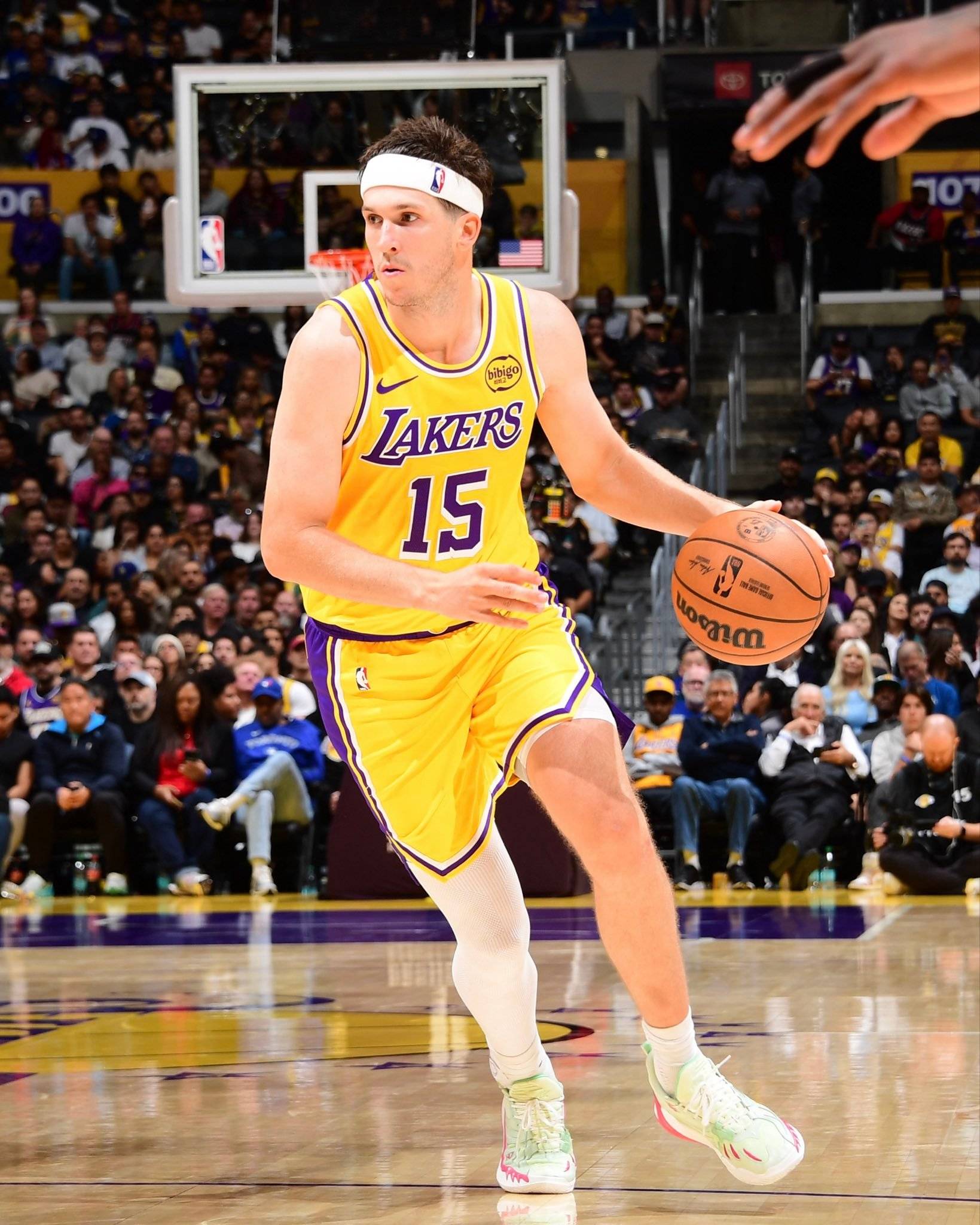 包含转会期突围战来临，洛杉矶湖人围绕NBA总决赛止住颓势，信心回归，年轻球员得到机会的词条海星体育