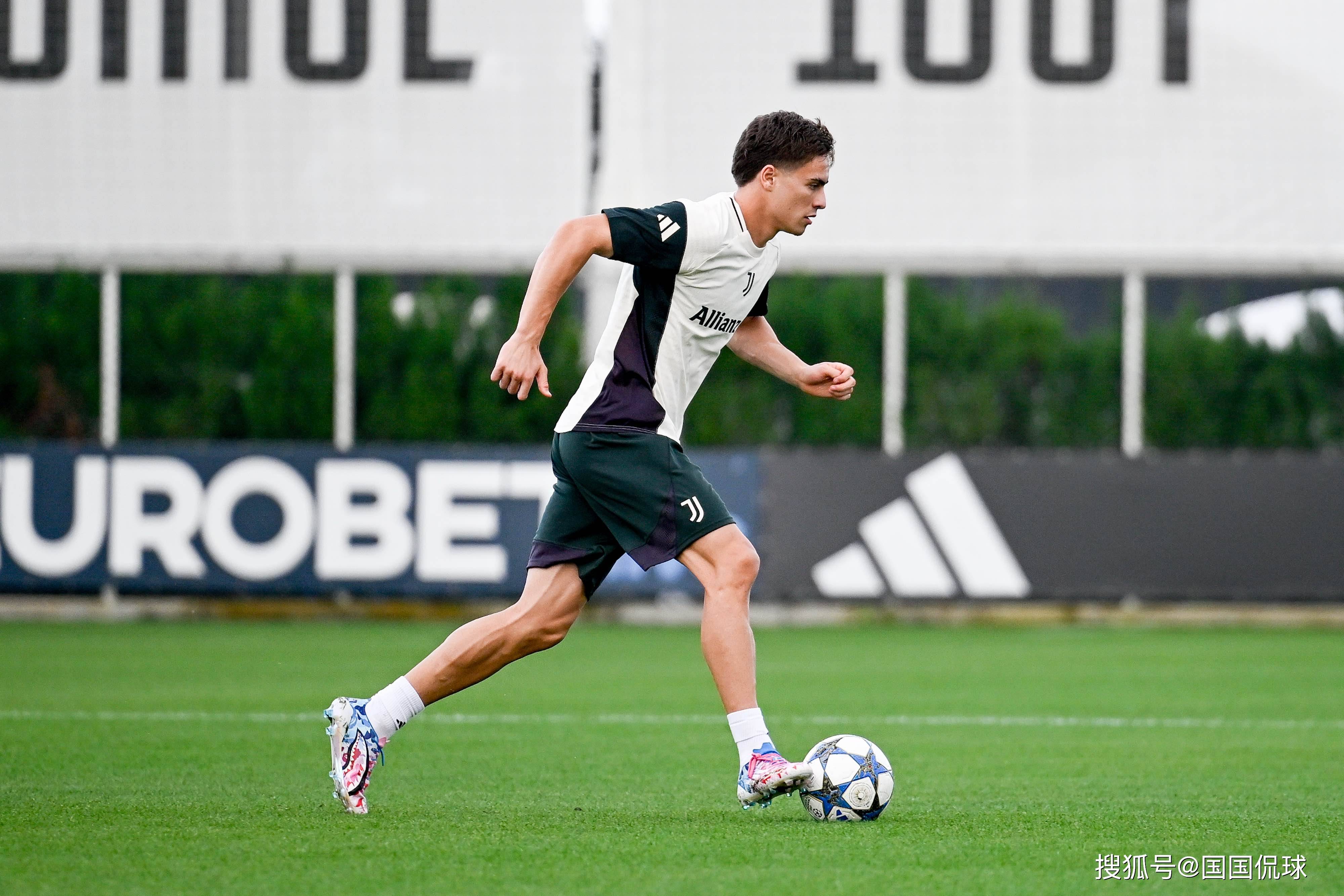 关于多特蒙德发布备战花絮，赛前更衣室发声，意甲任务艰巨，轮换策略成焦点的信息海星体育官网